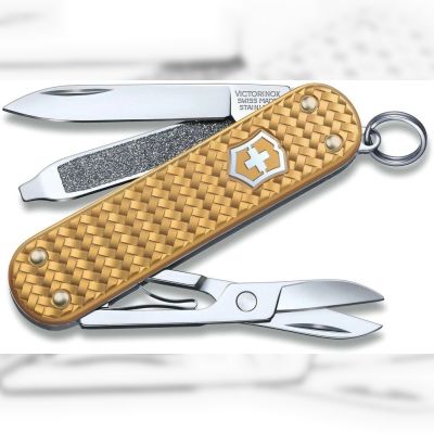 Мультитул Victorinox Classic SD Precious Alox (4008492)
