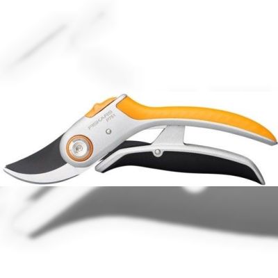 Площинний секатор суцільнометалевий Fiskars Plus P751 (1057172)
