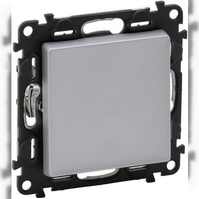 Выключатель Legrand Valena Life 10 AX 250 Алюминий (752601)