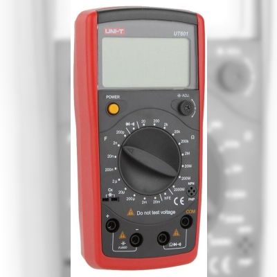 Вимірювач ємності та опору UNI-T UT601