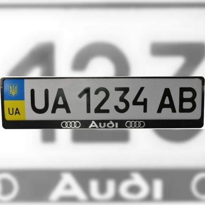 Рамка номерного знака Poputchik пластиковая c объемными буквами Audi 2шт (24-001)