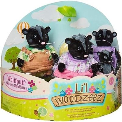 Набор фигурок Lil Woodzeez Семья Скунсов (6258Z)