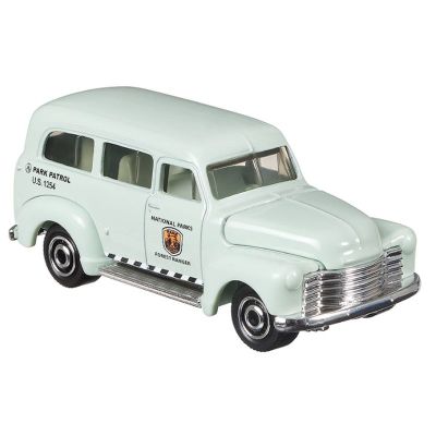 Фургон Matchbox Moving parts 1950 Шевроле Субурбан (FWD28/GWB43)