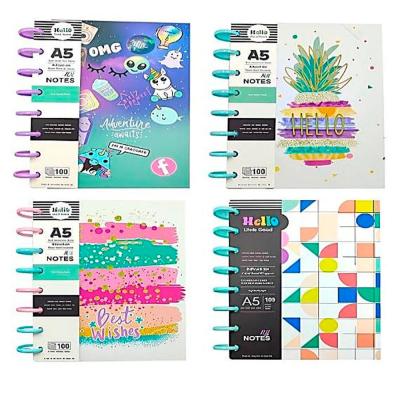 Блокнот Malevaro А5 на пружині колекція 3 в асортименті (763210ML)