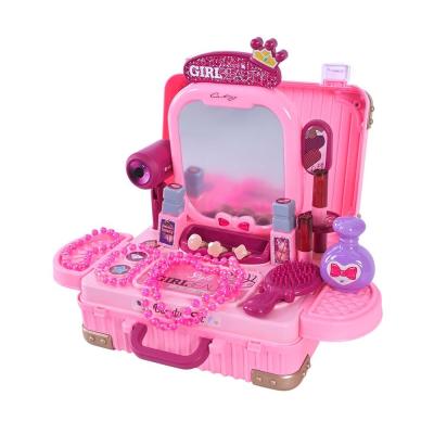 Ігровий набір Країна Іграшок Трюмо у валізці (008-303)