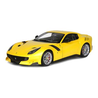 Автомодель Bburago Ferrari F12TDF жовта 1:24 (18-26021/18-26021-1)