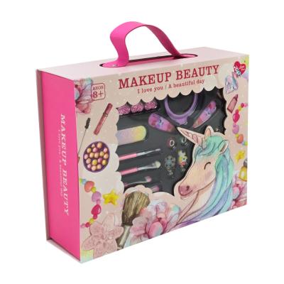 ​Набір косметики та аксесуарів Країна Іграшок (LD6061-1)