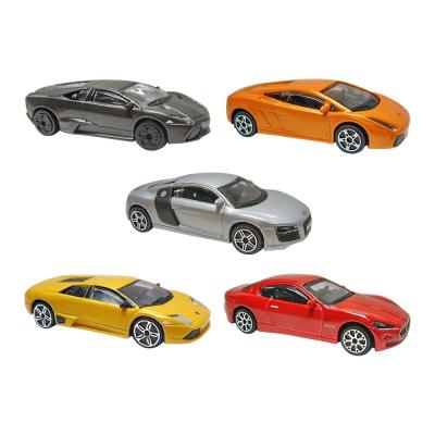 Автомодель в червоному диспенсері Bburago в асортименті 1:43 (18-30010R)